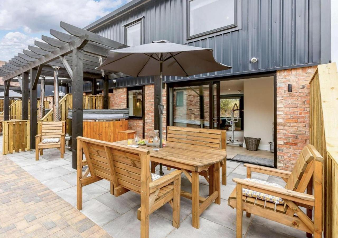 Fawn Cottage Disabled Adapted 3 Bedroom Hot Tub Coughton Exteriör bild